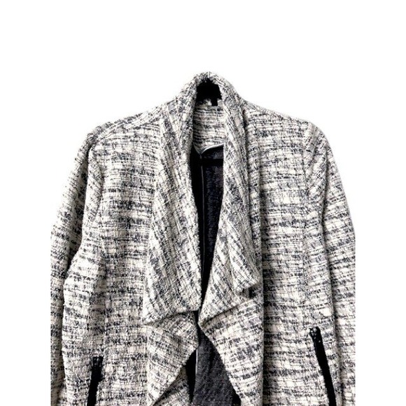 Chico's Size M Heathered Black and White Waterfall Jacket Textured Knit Academia - Picture 11 of 13
